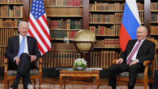 Joe Biden și Vladimir Putin au acceptat întâlnirea propusă de Emmanuel Macron. Reuniune extraordinară, luni, la OSCE, pe tema tensiunilor din regiune