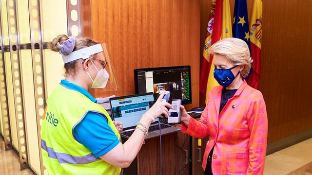 Președinta Comisiei Europene, Ursula von der Leyen, a testat cu succes certificatul digital COVID-19