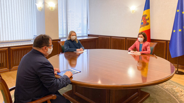 Președinta Maia Sandu a avut o întrevedere cu ambasadorul UE, Peter Michalko