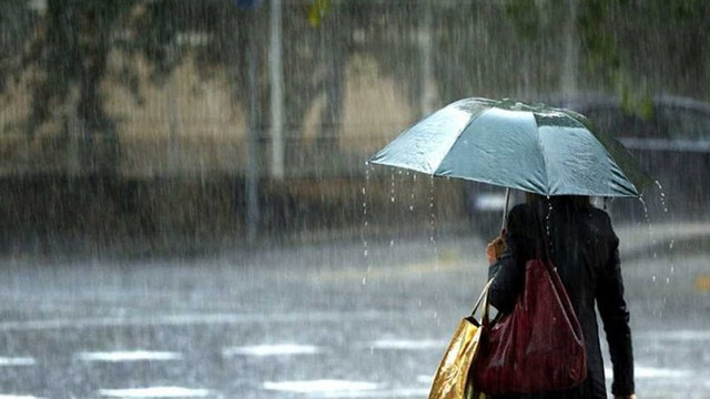 Meteorologii anunță un sfârșit de săptămână ploios