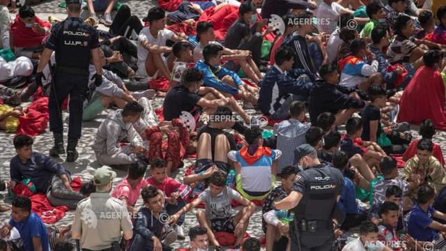 Circa 3.000 de migranți se află în continuare în enclava spaniolă Ceuta, la o lună după valul de migrație inedit