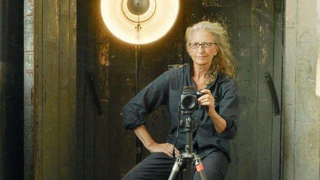Fotografa Annie Leibovitz, distinsă cu Premiul William Klein oferit de Academia Franceză de Arte Frumoase