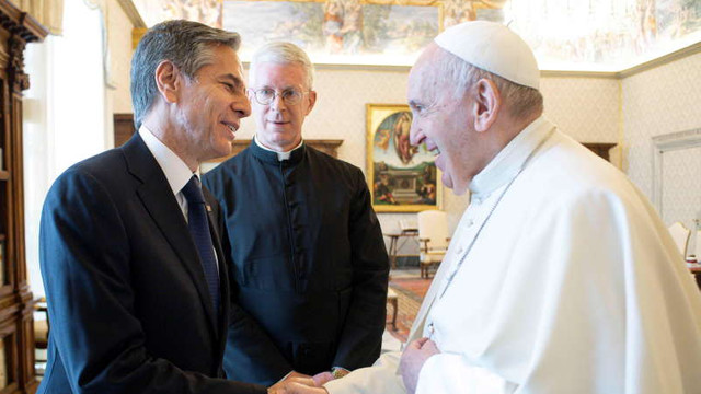 Papa Francisc l-a primit pe Antony Blinken, primul contact cu administrația Biden