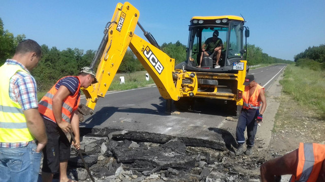 ASD atenționează conducătorii auto despre fenomenul de ridicare a dalelor din beton ciment pe drumurile naționale în perioada caniculară
