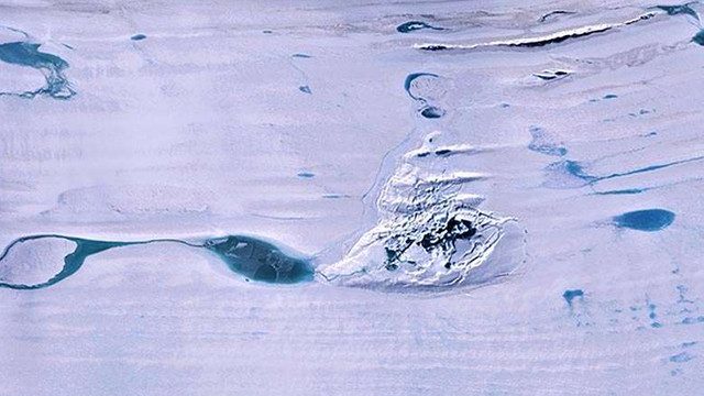 Dispariția bruscă a unui uriaș lac antarctic suscită îngrijorări cu privire la stabilitatea calotelor glaciare