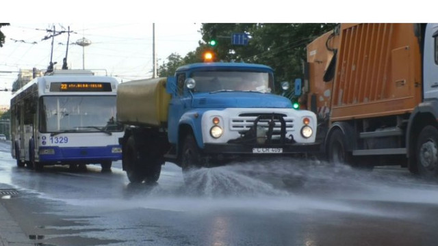 Străzile din municipiul Chișinău vor fi răcorite pe timp de caniculă
