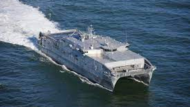 Nava expediționară de transport USNS Yuma a SUA intră în Marea Neagră
