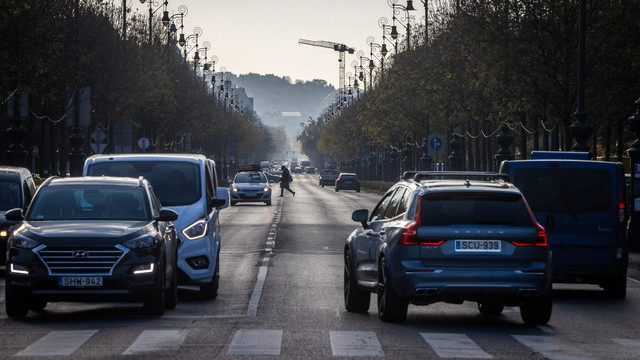 Comisia Europeană propune ca toate autoturismele noi înmatriculate începând cu 2035 să aibă emisii zero