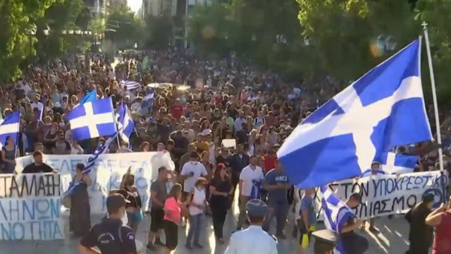 Peste 5.000 de greci au protestat față de măsurile anti-COVID