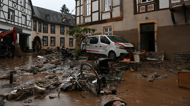 Peste 80 de morți și 1.300 de dispăruți în urma inundațiilor din Germania. Rețelele de telefonie sunt picate, căutări dificile