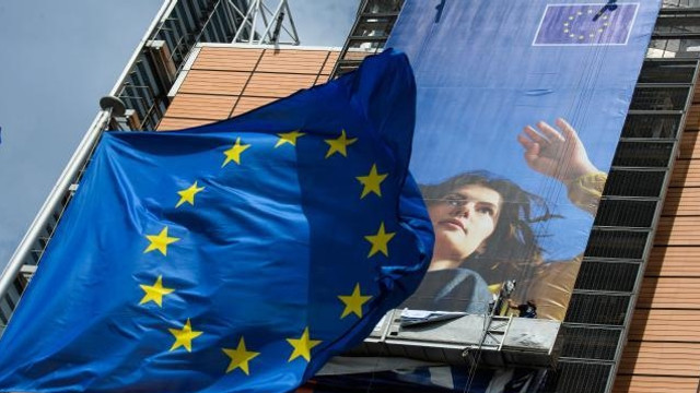 Comisia Europeană solicită companiei Google să fie mai transparentă: Consumatorii UE nu trebuie induși în eroare