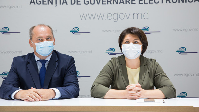Vicepremierul pe digitalizare, Iurie Țurcanu a fost prezentat colectivului Agenției de Guvernare Electronică