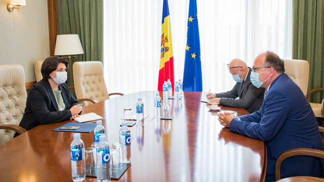 Prim-ministrul Natalia Gavriliță a avut o întrevedere cu ambasadorul României, Daniel Ioniță. Când va avea loc ședința comună a Guvernelor României și R.Moldova