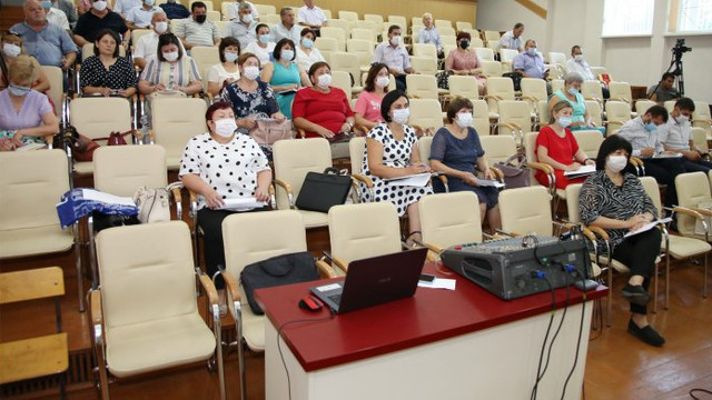 Vaccinarea și situația epidemiologică au fost examinate la o ședință cu șefii instituțiilor medicale și primarii localităților din UTA Gagauz-Yeri