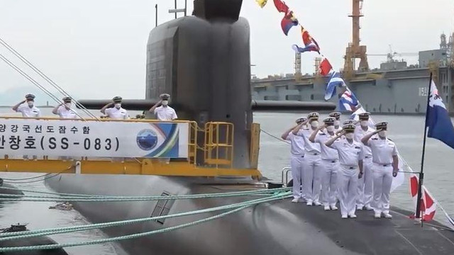 Coreea de Sud are, de vineri, primul său submarin ce poate transporta rachete balistice

