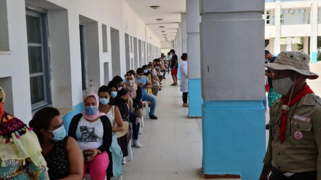 Misiune umanitară în Tunisia. 2.500 de oameni au fost vaccinați în doar 6 ore de medici și asistenți români