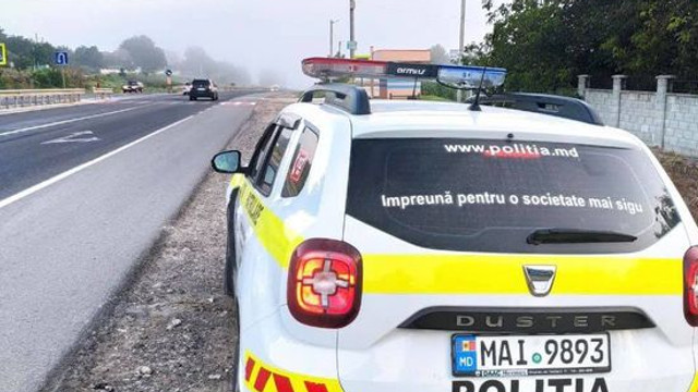 Pe parcursul acestui weekend în R. Moldova s-au produs 160 accidente rutiere, două persoane au decedat iar 12 persoane au fost traumatizate, anunță poliția