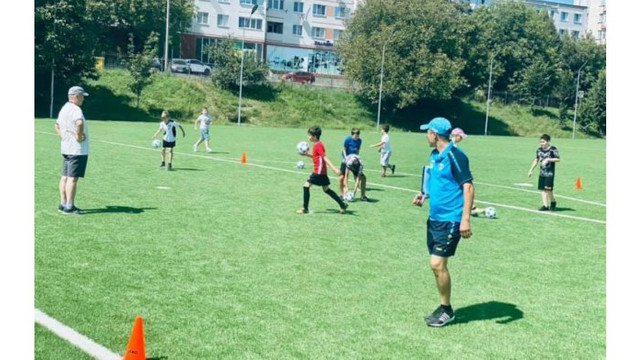 În municipiul Chișinău continuă implementarea proiectului „Fotbal în școli