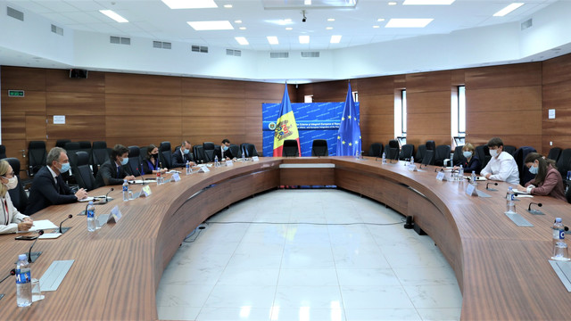 A fost creat Grupul interministerial de lucru privind ajutorul financiar nerambursabil din partea României
