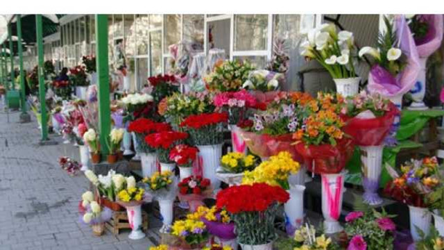 Serviciul Fiscal de Stat va monitoriza timp de 2 zile comercianții de flori din municipiile Chișinău și Bălți