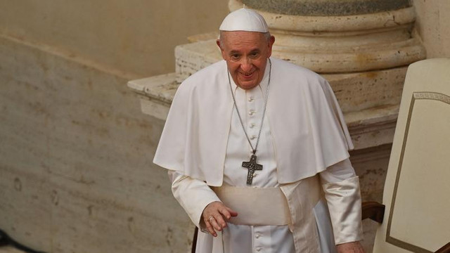 Papa Francisc: ”Un infirmier mi-a salvat viața''
