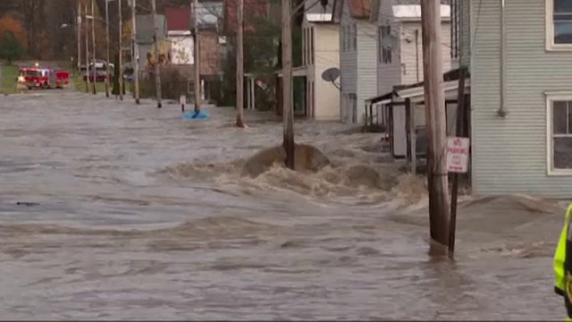 Cel puțin opt persoane ucise de inundațiile din New York și împrejurimi