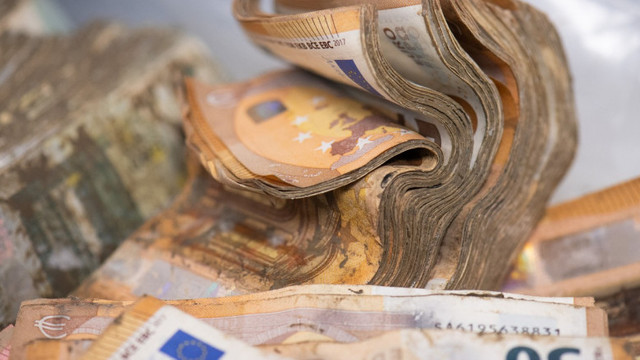 Bani murdari. 50 de milioane de euro au fost predați băncii centrale din Germania după inundațiile devastatoare din iulie