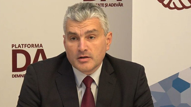 Alexandru Slusari: Sunt foarte curios dacă reprezentanții guvernului nostru vor avea azi aceeași grijă în raport cu altă categorie de oameni simpli din zona transnistreană, profesori și elevi din școlile cu predare în limba română