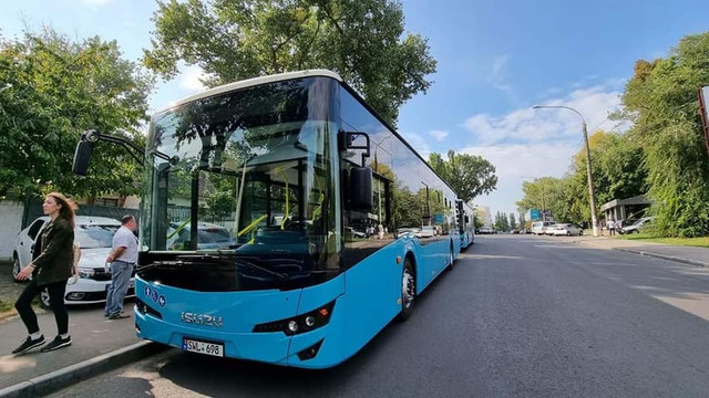 Cinci autobuze noi, marca ISUZU, au fost lansate la Chișinău, pe ruta nr. 9. Cât au costat unitățile de transport