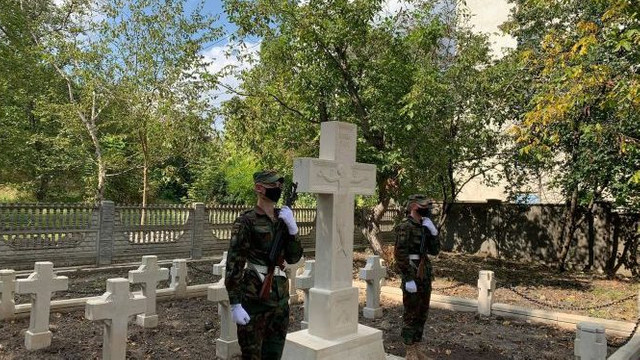 Cimitirul Eroilor Români, inaugurat la Fălești
