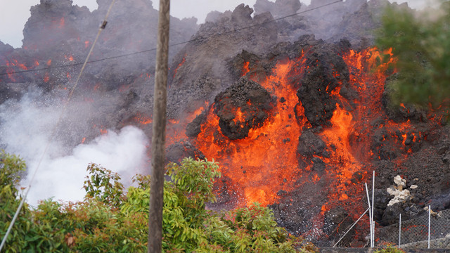Mai mult de 200 de case distruse de lavă pe insula spaniolă La Palma