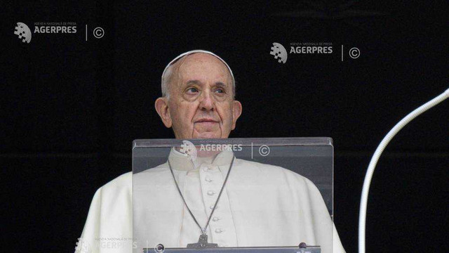 Papa avertizează asupra utilizării ''fără scrupule'' a rețelelor de socializare de către tineri
