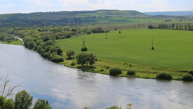Râuri mai curate în urma campaniei de salubrizare sprijinite financiar de Suedia

