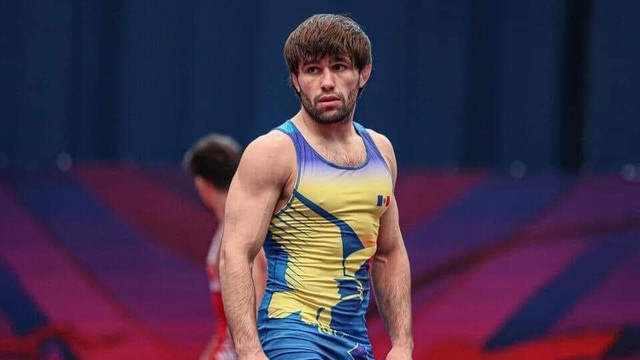 Luptătorul Victor Ciobanu a acces în semifinalele Campionatului Mondial