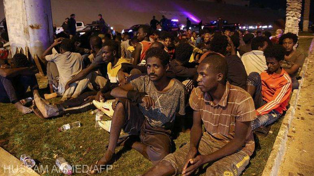 Libia | Șase migranți uciși de gardieni într-un centru de detenție 