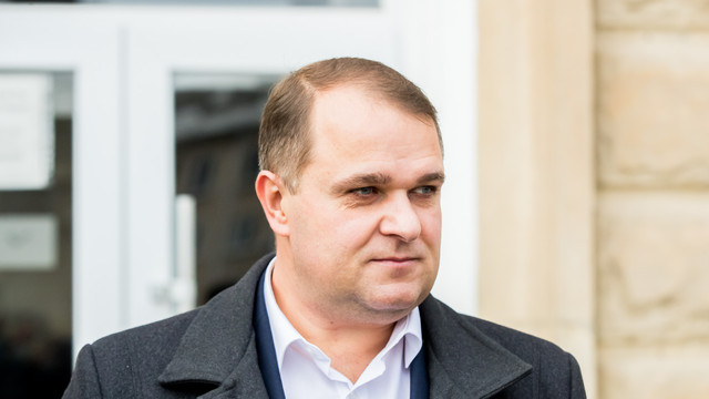 Candidatul BCS la funcția de primar al municipiului Bălți, Alexandr Nesterovschi, a depus actele la consiliul electoral pentru a fi înregistrat 
