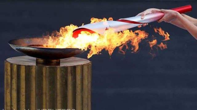 JO 2022: Flacăra olimpică a fost transmisă organizatorilor de la Beijing