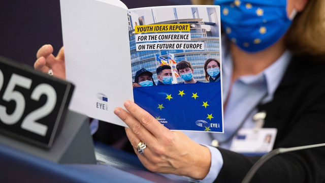 Tinerii europeni au militat pentru o Europă federală în cea de-a doua sesiune plenară a Conferinței privind Viitorul Europei