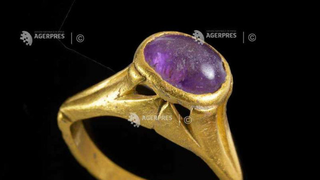 Un inel de aur vechi de 1.300 de ani, descoperit în Israel