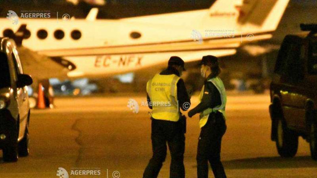 Poliția din Spania a arestat 12 persoane care au fugit dintr-un avion care a aterizat în La Palma de Mallorca
