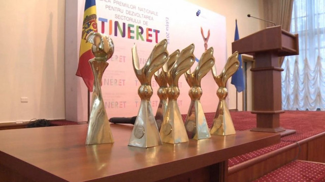 Ministerul Educației și Cercetării a lansat Concursul Premiul național pentru tineret