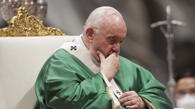 Ucrainenii suferă un „martiriu al agresiunii”, afirmă Papa Francisc
