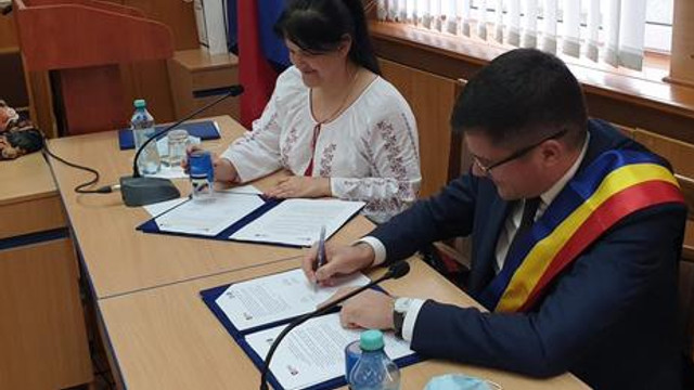Consiliul raional Telenești și Consiliul Județean Iași din România au semnat un acord de înfrățire
