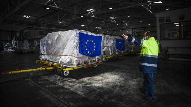 UE alocă asistență umanitară în valoare de 700.000 de euro pentru migranții blocați la granița dintre Belarus și Polonia