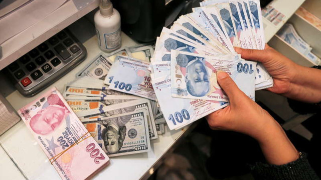 Oficial, Turcia a cheltuit peste 7 miliarde de dolari pentru a susține lira în decembrie, dar adevăratul cost ar fi mai mare
