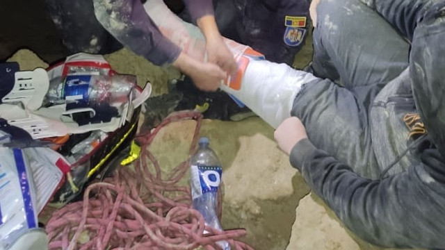 Angajații IGSU au salvat un tânăr, care a rămas blocat într-o peșteră din orașul Criuleni