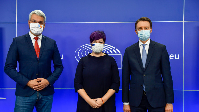 Doi eurodeputați români, Siegfried Mureșan și Dragoș Pîslaru, au fost numiți co-raportori pe implementarea Mecanismului de Redresare și Reziliență