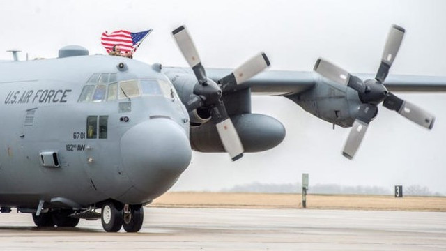 SUA au donat Forțelor Aeriene Române o aeronavă de tip C-130 Hercules
