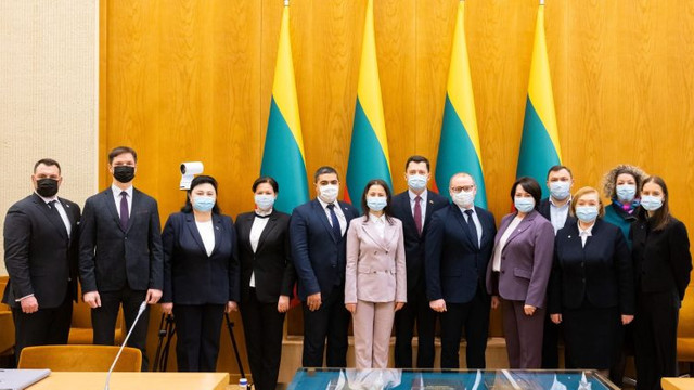 Mai mulți deputați din Moldova au întreprins o vizită de studiu la Parlamentul Republicii Lituania