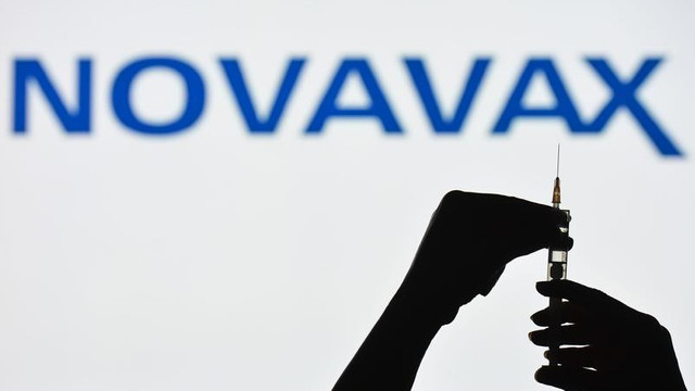 Agenția Europeană pentru Medicamente a recomandat autorizarea vaccinului anti-Covid al Novavax, primul vaccin pe bază de proteine
